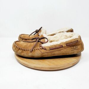 UGG Dakota Slippers Womens‎ 5 Brown Suede Slip On Shearling Lined Moc Toe Shoes